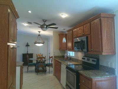 Photo 4 of 14 of home located at 4411 NW 69th Place N01 Coconut Creek, FL 33073