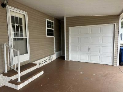 Photo 2 of 20 of home located at 4656 Arlington Park Dr. Lot #155 Lakeland, FL 33801