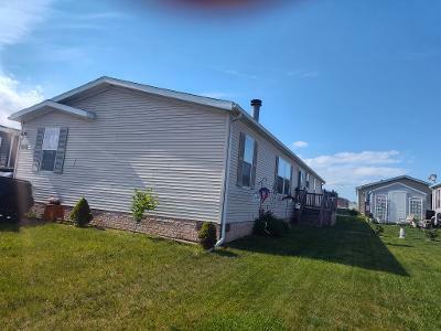 Photo 4 of 9 of home located at 3355 Berry Dr Carleton, MI 48117
