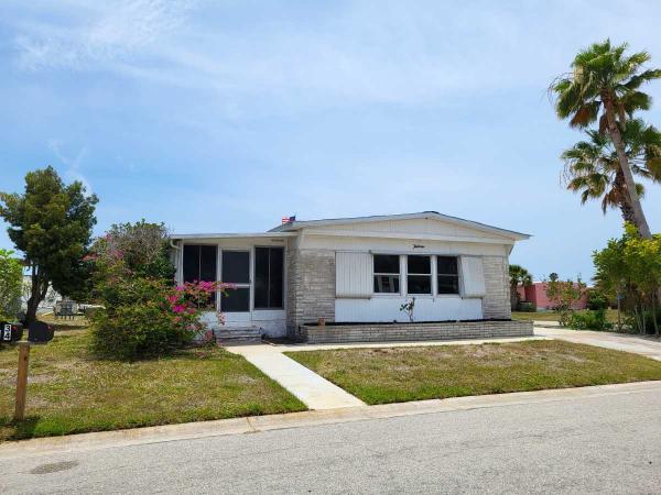Photo 1 of 2 of home located at 2304 York Dr Sarasota, FL 34238