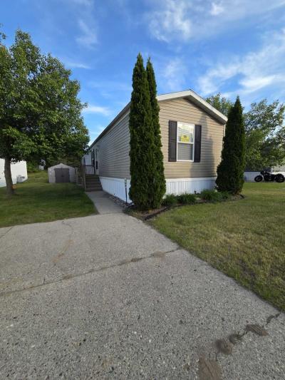 Mobile Home at 153 Meadows Cir. W Wixom, MI 48393