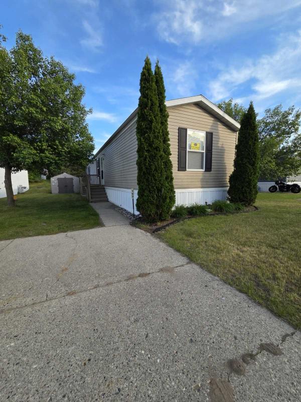 Photo 1 of 1 of home located at 153 Meadows Cir. W Wixom, MI 48393