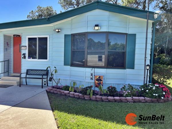 Photo 1 of 2 of home located at 1315 Starlight Circle Eustis, FL 32726