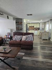1972 Hillcrest Mobile Home