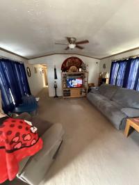 2006 Dutch 2 bedroom Manufactured Home