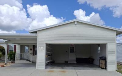 Photo 4 of 35 of home located at 3011 Satsuma St Wimauma, FL 33598