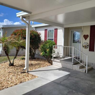 Photo 2 of 35 of home located at 3011 Satsuma St Wimauma, FL 33598