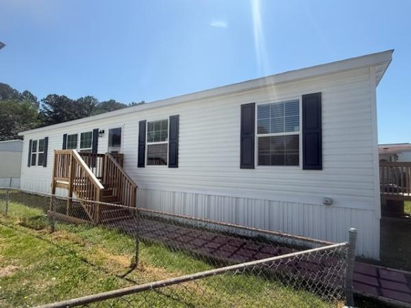 Photo 1 of 2 of home located at 100 Fox Chase Village New Bern, NC 28562