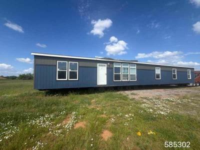 Mobile Home at Oak Creek Home Center 20305 Interstate 35 S Lytle, TX 78052