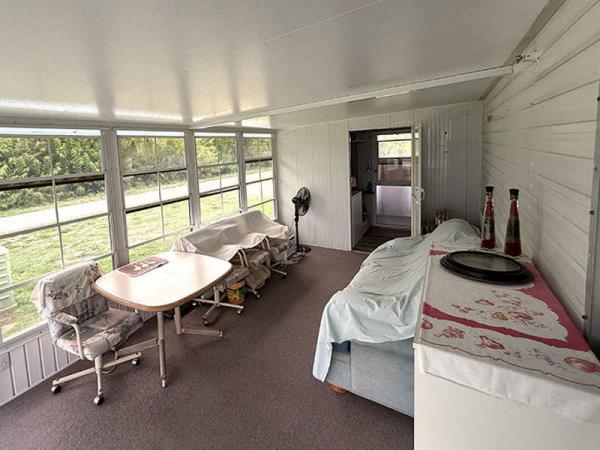 1976 Unknown Manufactured Home