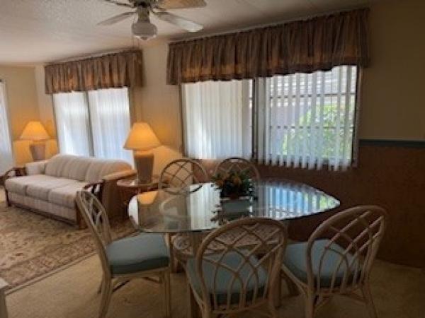 1974 RITZ Manufactured Home