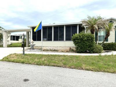 Photo 2 of 19 of home located at 729 Misty Breeze St Davenport, FL 33897