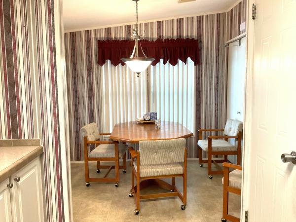 2005 Homes of Merit A17395 Mobile Home