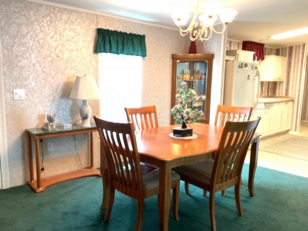 2005 Homes of Merit A17395 Mobile Home