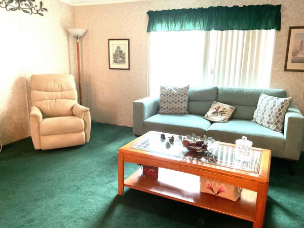 2005 Homes of Merit A17395 Mobile Home