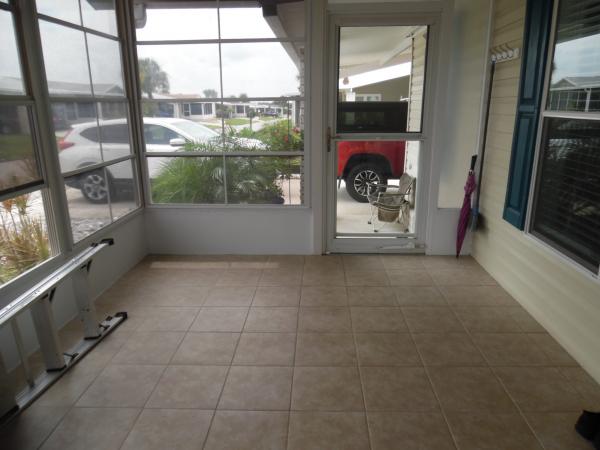 2005 Homes of Merit A16595 Mobile Home