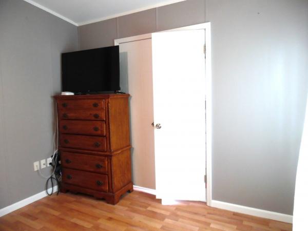 2005 Homes of Merit A16595 Mobile Home