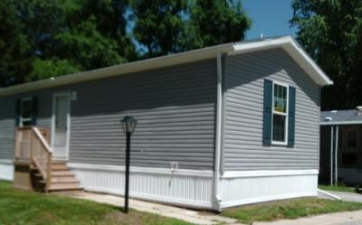 Mobile Home at 311 East Hillsdale Holland, OH 43528