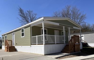 Mobile Home at 293 West Woodside Holland, OH 43528