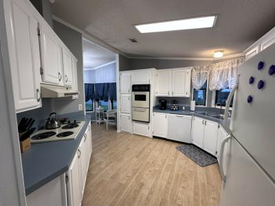 Photo 4 of 20 of home located at 2054 East Lakeview Drive Sebastian, FL 32958