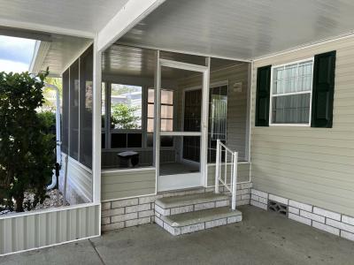 Photo 2 of 16 of home located at 2255 Grand Traverse Circle Grand Island, FL 32735
