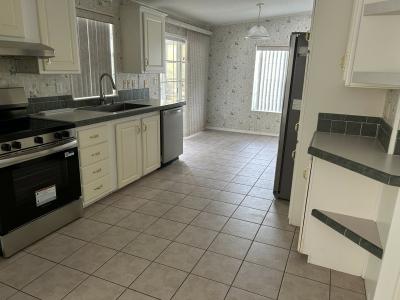 Photo 4 of 16 of home located at 2255 Grand Traverse Circle Grand Island, FL 32735