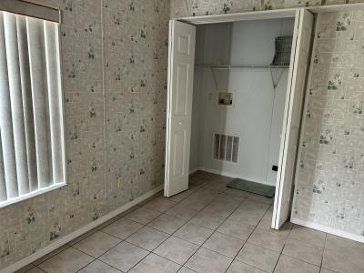 Photo 5 of 15 of home located at 2255 Grand Traverse Circle Grand Island, FL 32735