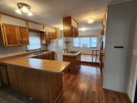 1984 Holly Park Homes Holly Park Mobile Home