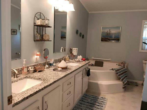 2003 Marlette Schult Smart Buy II 6228-11-1  Lincoln Manufactured Home