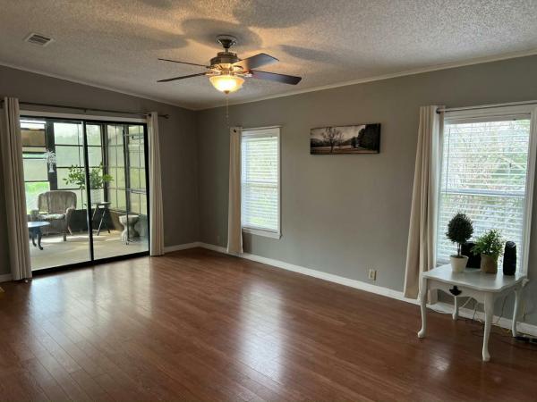1990 Merit Manufactured Home