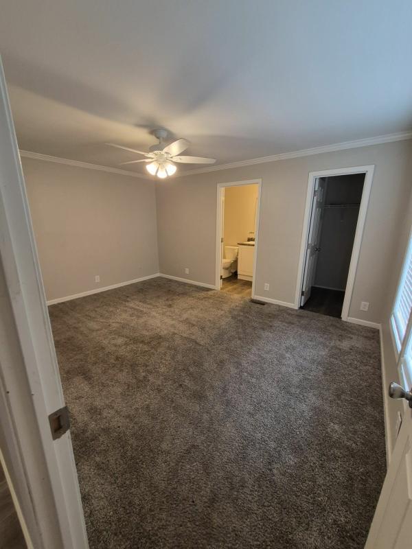 2023 Clayton Homes Inc Community Series Mobile Home