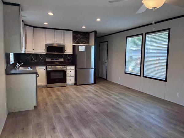 2026 clayton 96CCS16602BH26 Mobile Home