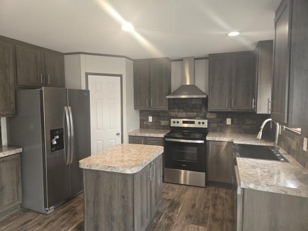 2022 Fleetwood 240WE28563x Mobile Home