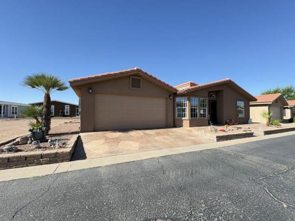 2005 CAVCO Mobile Home