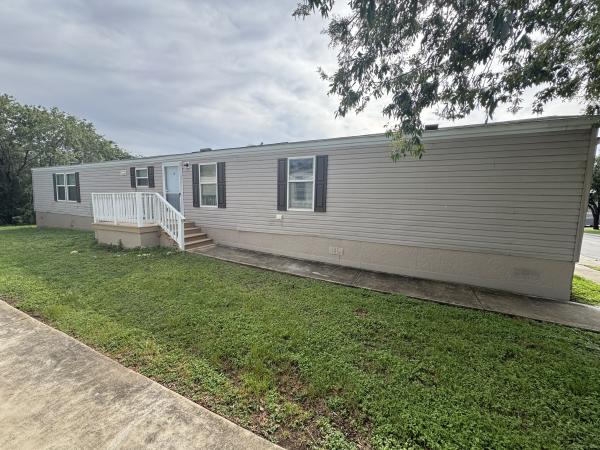 2007 Clayton - Bonham Mobile Home