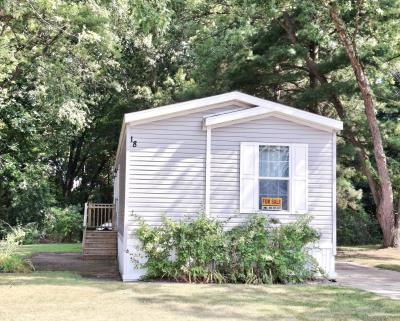 Photo 4 of 20 of home located at 10450 6 Mile Rd 18 Battle Creek, MI 49014