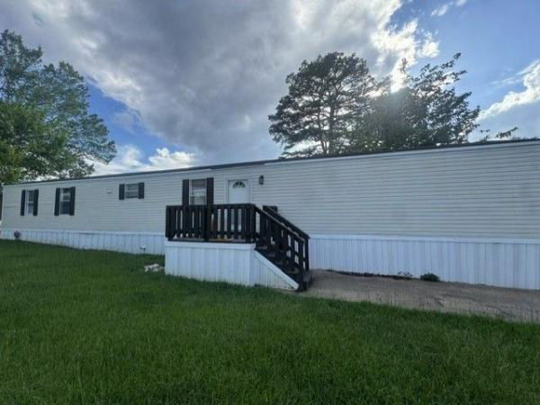 2005 Fleetwood Mobile Home For Sale