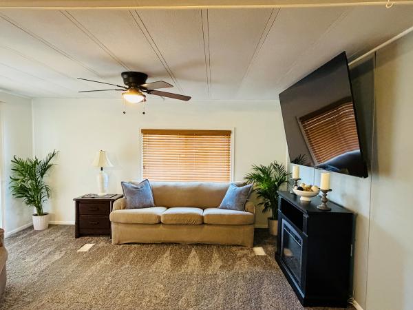 1976 PACE 2167A/B Mobile Home