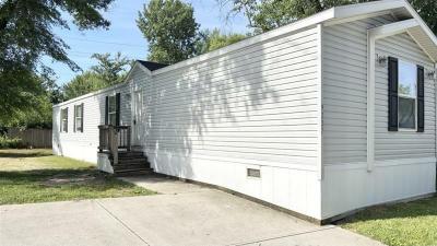 Mobile Home at 9227 Wellston Dr Lot 174 Indianapolis, IN 46234