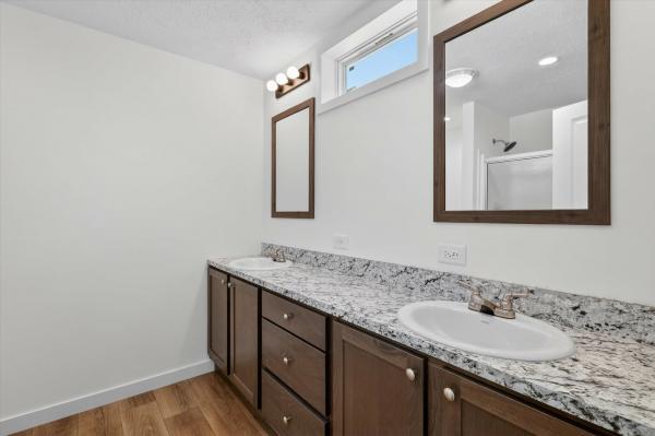 2025 Fairmont 713 430LE28523F  Home