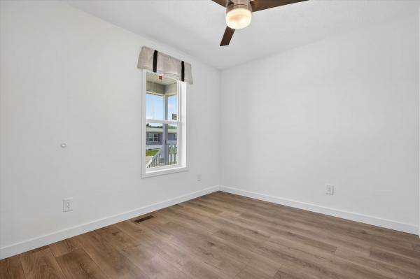 2025 Fairmont 713 430LE28523F  Home