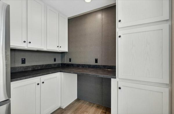 2025 Clayton 715 95PLH28563HH26  Home