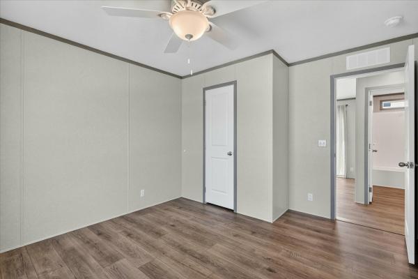 2025 Clayton 715 95PLH28563HH26  Home