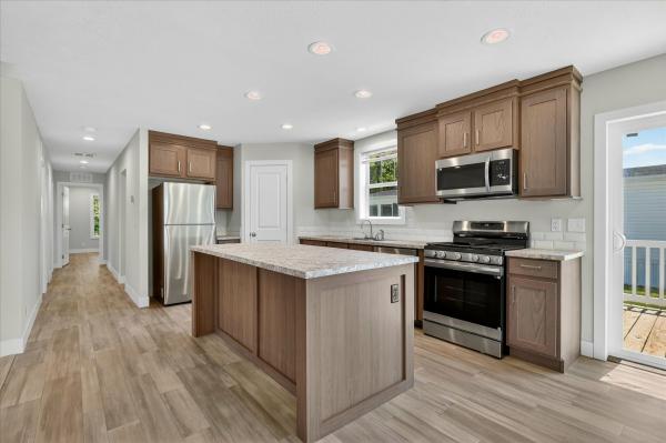 2025 Clayton 81RDH28523DH26  Home
