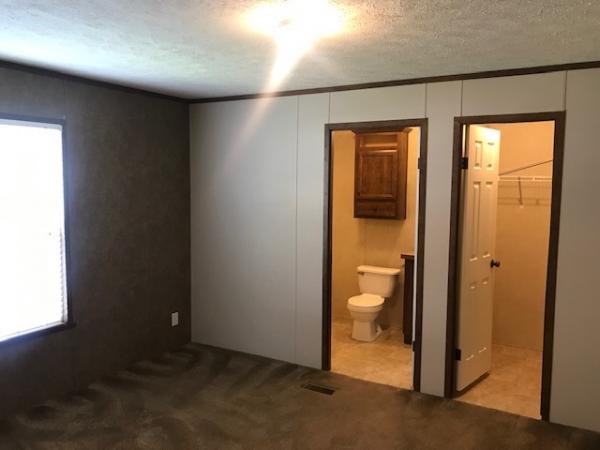 2016 Redman 1670202RA Mobile Home