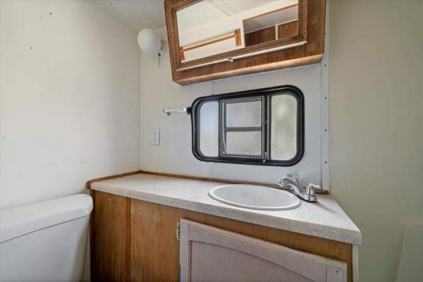 1984 NOMA Manufactured Home