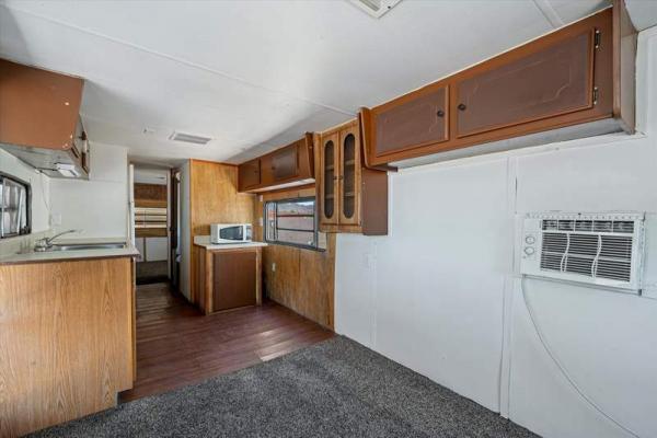1984 NOMA Manufactured Home