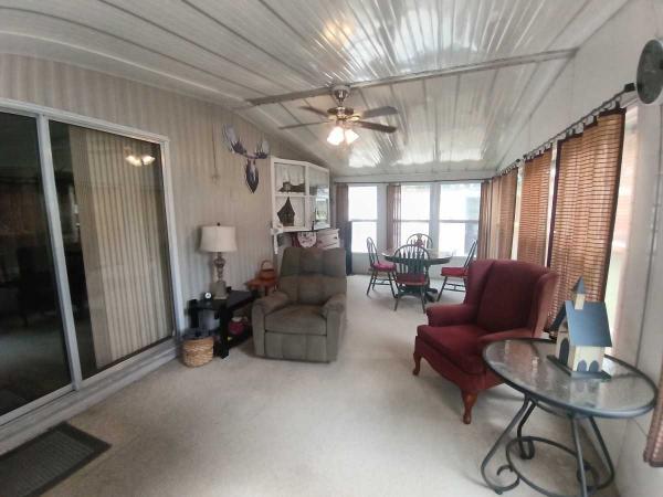 1977 Manufactured Home