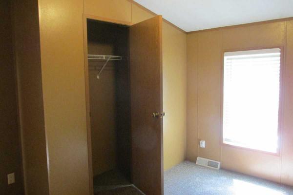 1999 Holly Park Glenmore Mobile Home