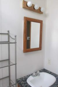 1999 Holly Park Glenmore Mobile Home